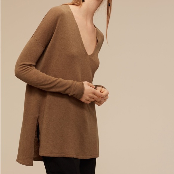 Babaton Erin Sweater Sz: M - Picture 1 of 5